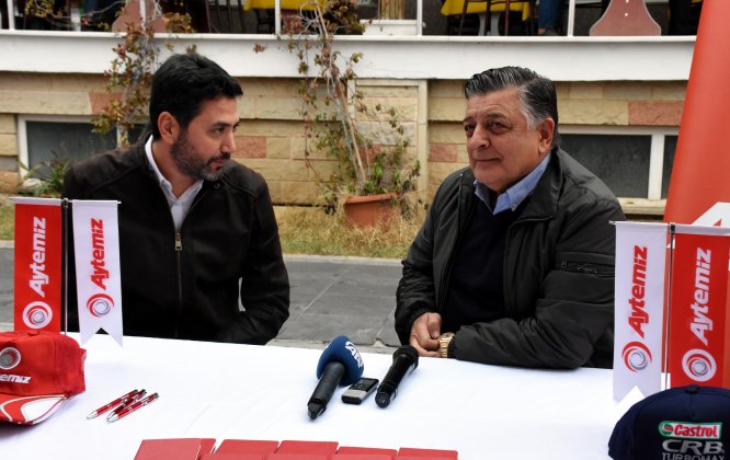 Teknik direktör Yılmaz Vural, uzun yol şoförleriyle Bursa'da buluştu