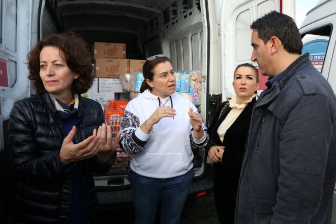 Arnavutluk’taki depremde enkaz altında kalanları kurtarma çalışmaları sürüyor