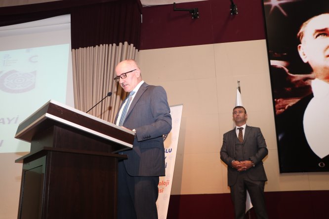 KMÜ'de "Kamu Üniversite Sanayi Karaman Buluşması" paneli düzenlendi