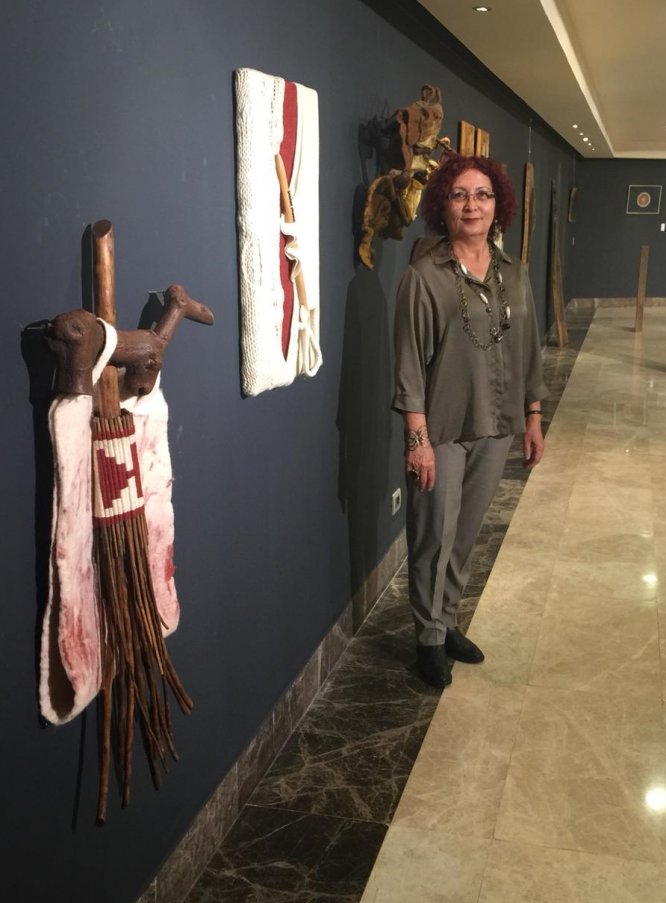 Yeni Zelanda Başbakanı Ardern'e "dikiş iğnesi" eserli teşekkür