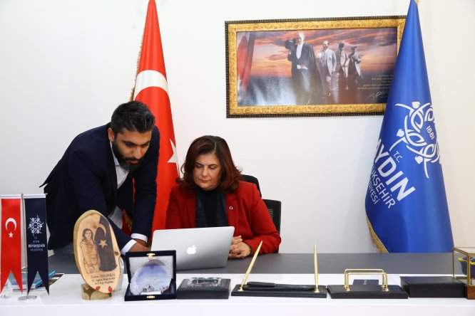 Aydın Büyükşehir Belediye Başkanı Çerçioğlu, AA'nın "Yılın Fotoğrafları" oylamasına katıldı