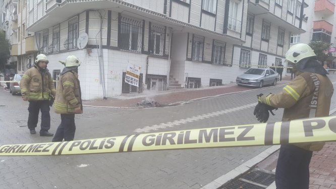 Esenyurt'ta yeraltı kablolarında yanma