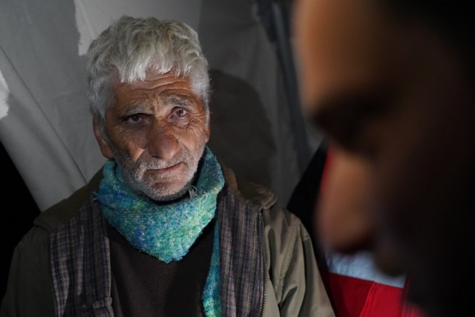 Türk Kızılay, Arnavut depremzede ailenin yardımına koştu