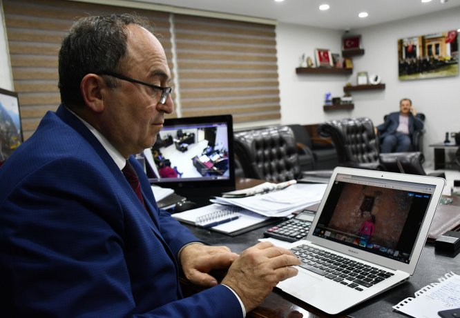 Artvin Belediye Başkanı Elçin, AA'nın "Yılın Fotoğrafları" oylamasına katıldı