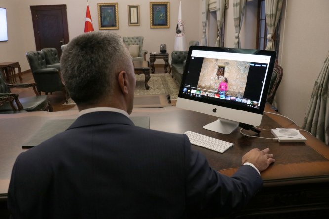 Kırklareli Valisi Osman Bilgin AA'nın "Yılın Fotoğrafları" oylamasına katıldı