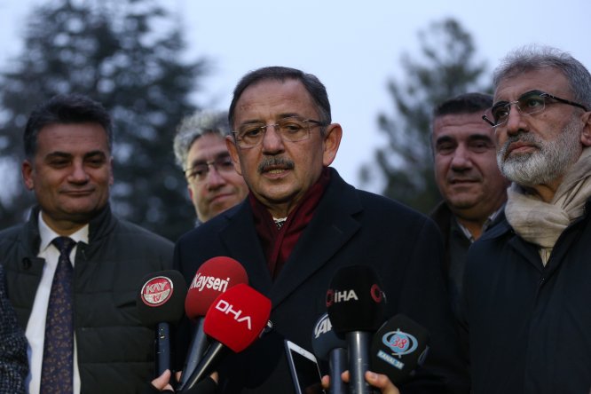 AK Parti Genel Başkan Yardımcısı Özhaseki, Kayseri'de hastane inşaatında incelemede bulundu