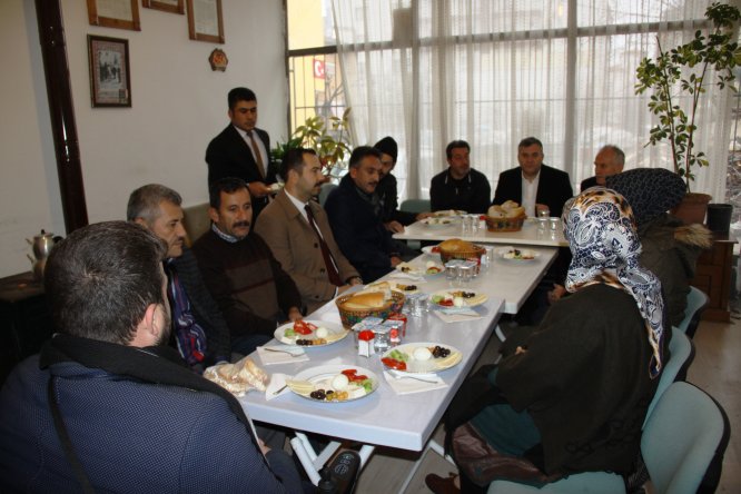 Çubuk Belediye Başkanı Demirbaş'tan engelliler derneğine ziyaret