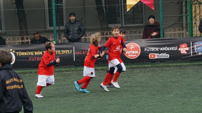 PSG Academy Bursa GS Ayazağa ile dostluk maçında buluştu