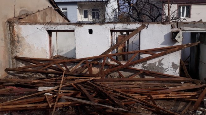 Bingöl’de kaçak yapı ve metruk bina yıkımı