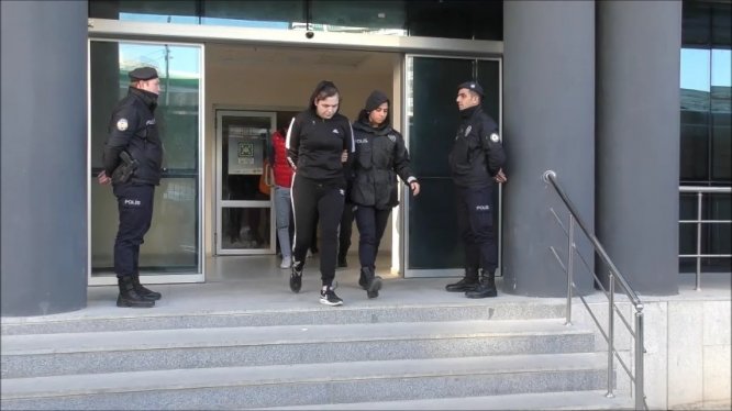 Bin polisle yapılan şafak operasyonunda yakalanan 32 şüpheli adliyede