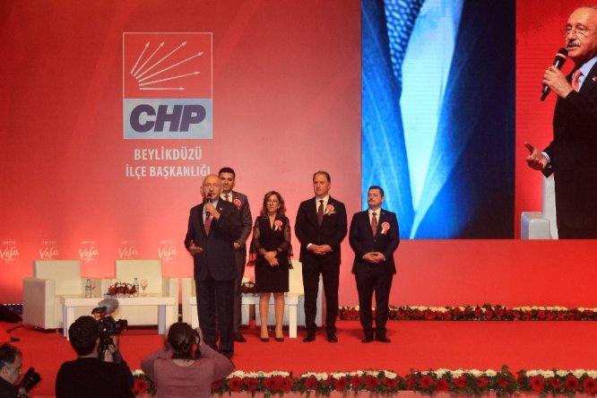 CHP Genel Başkanı Kılıçdaroğlu partisinin ‘Vefa Ödülleri’ programına katıldı