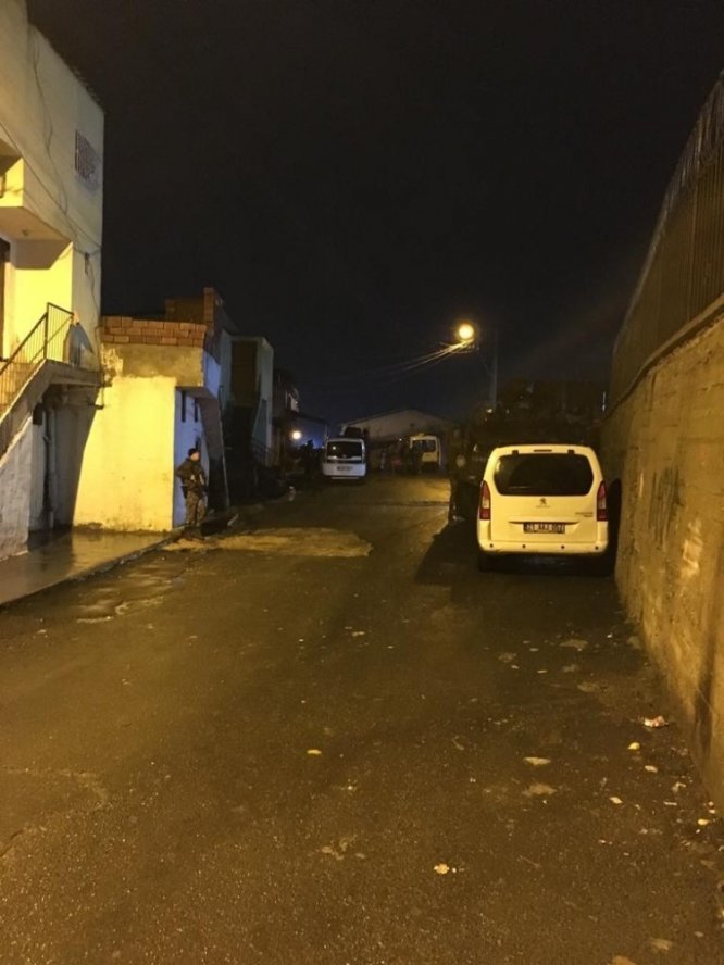 Diyarbakır’da zırhlı aracın geçişi sonrası patlama