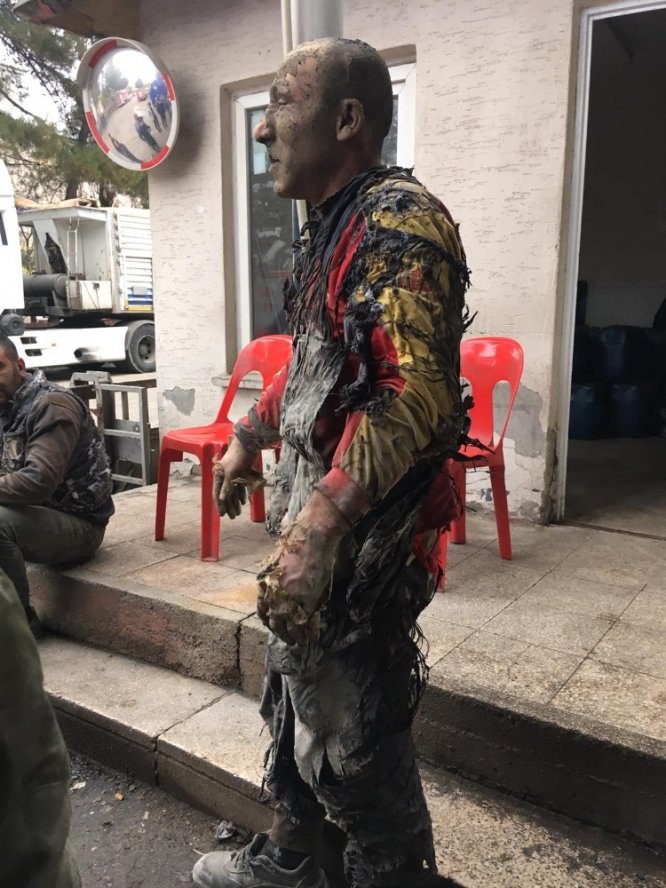 Yem fabrikasında patlama 3 işçi yaralı