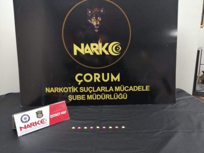 Narkotik ekipleri suçlulara göz açtırmıyor