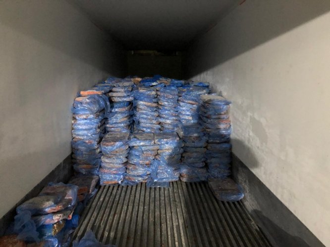 Mersin’e Çin’den getirilen kaçak 23 ton kuzu ciğeri yakalandı