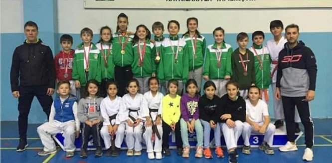 Mustafakemalpaşa Belediyesporlu karatecilerin başarısı sürüyor