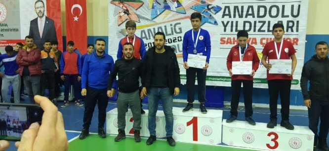 Hakkarili sporculardan 9 madalya