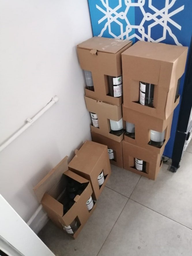 Uyarı bulunmayan bin 632 şişe alkole el konuldu