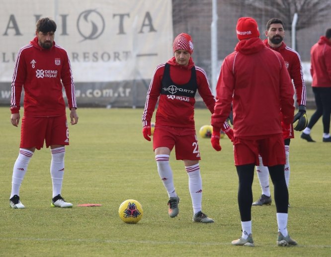 Samassa: "Fenerbahçe’ye iyi hazırlanıyoruz"