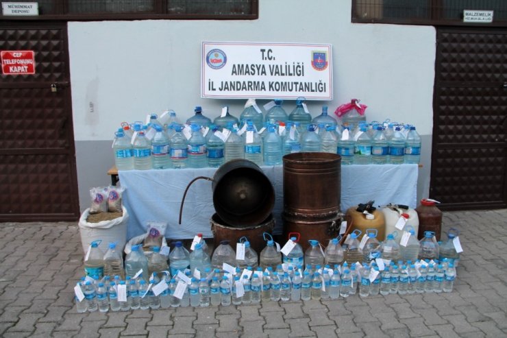 Jandarmadan yılbaşı öncesi kaçak alkol operasyonu