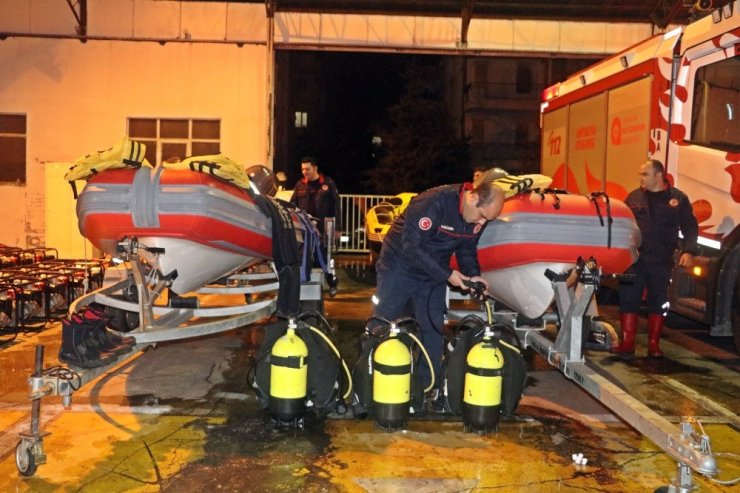 Antalya’da ‘kırmızı kod’ uyarısı için gece nöbeti başladı