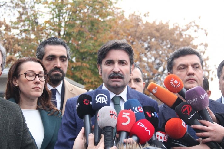 Davutoğlu’nun partisinin kuruluş dilekçesi İçişleri Bakanlığına sunuldu