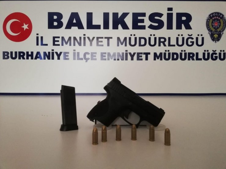 Balıkesir’de 8 silah ele geçirildi