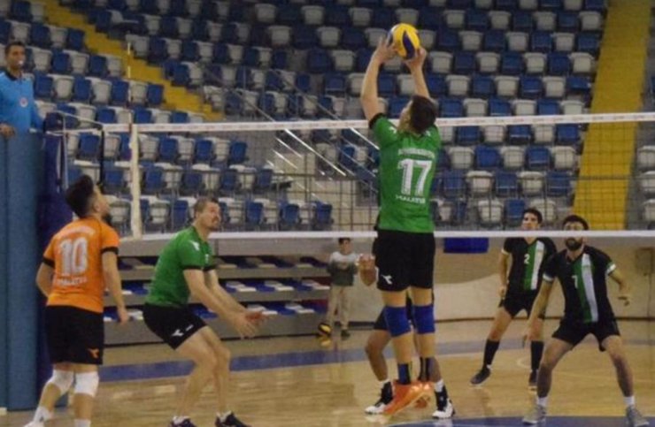 Adilcevaz’ın voleybol takımı kadrosunu güçlendirdi