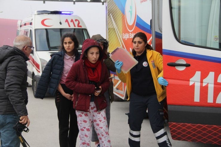 103 öğrenci yerinden çıkan kombi bacasından sızan gazdan etkilenmiş