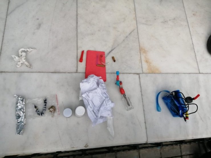 Yunus polisi cami önünde uyuşturucu trafiğine ‘dur’ dedi