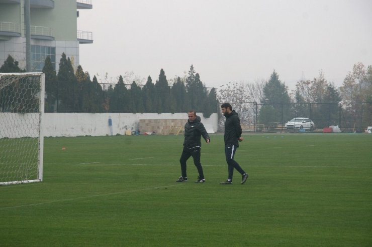 Mehmet Özdilek: "Son 3 haftadır kazanarak kaybetmeden, yolumuza devam ediyoruz” "
