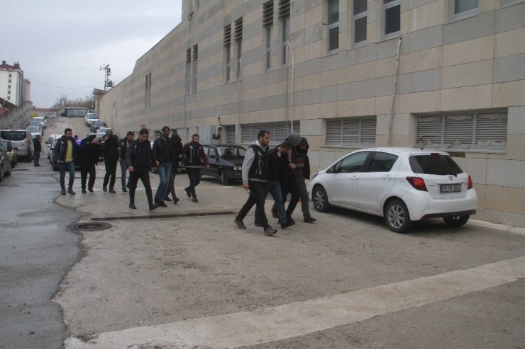 Elazığ’da uyuşturucu operasyonu: 7 gözaltı