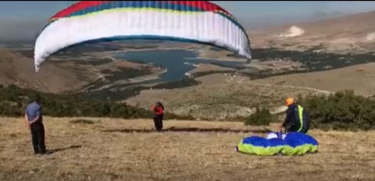 Halkapınar yamaç paraşütü sporu tutkunlarının uğrak yeri olacak