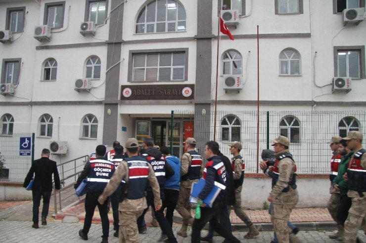 Hatay’da göçmen kaçakçılarına darbe: 10 gözaltı