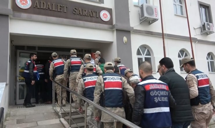 Hatay’da göçmen kaçakçılarına darbe: 10 gözaltı