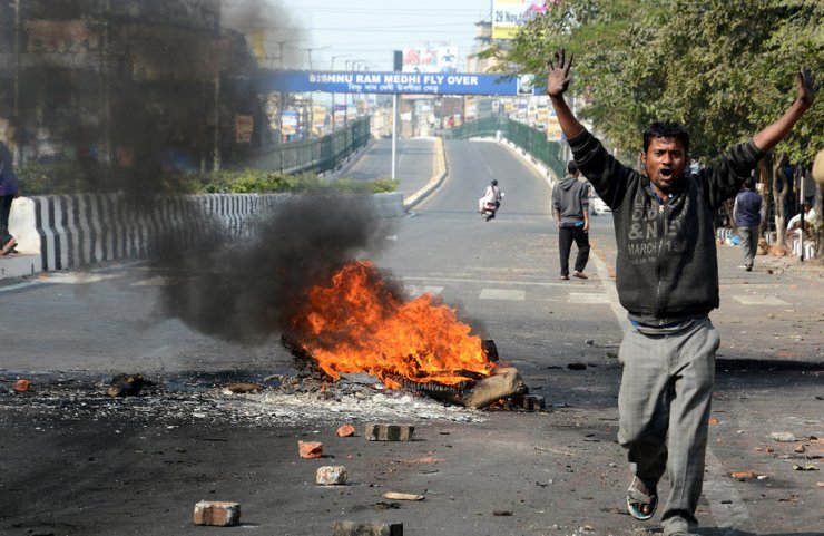 Hindistan’da vatandaşlık yasası protestosu: 1 ölü