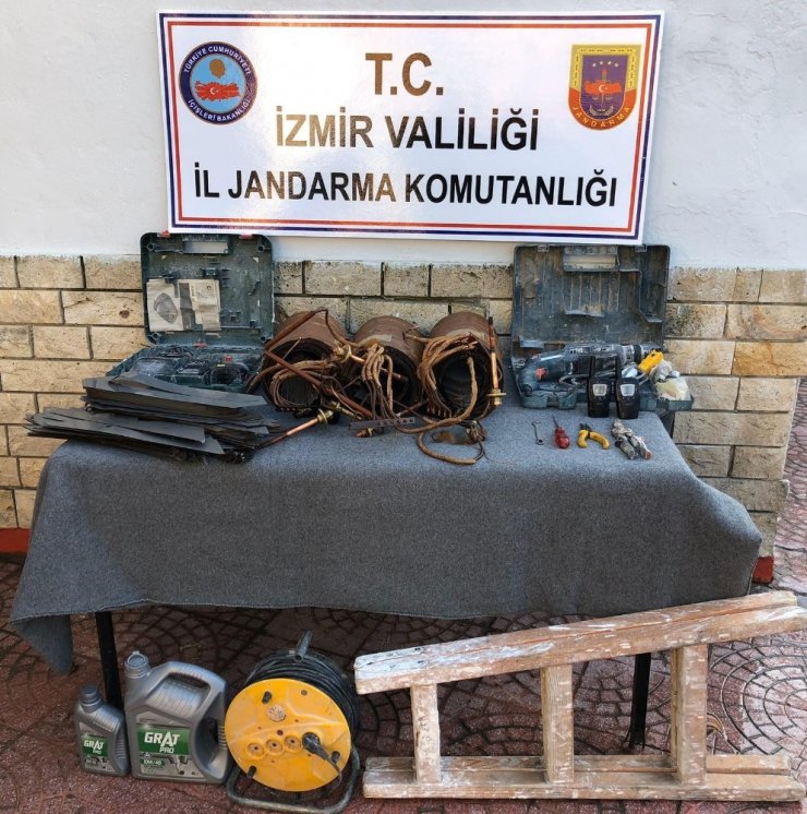 İzmir’de trafo hırsızlığına jandarma ’dur’ dedi