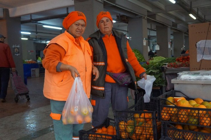 Marmaris Belediyesi’nden Turunç dağıtımı