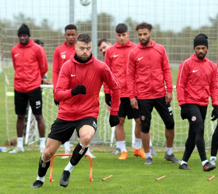 Antalyaspor Alanya’ya gitti