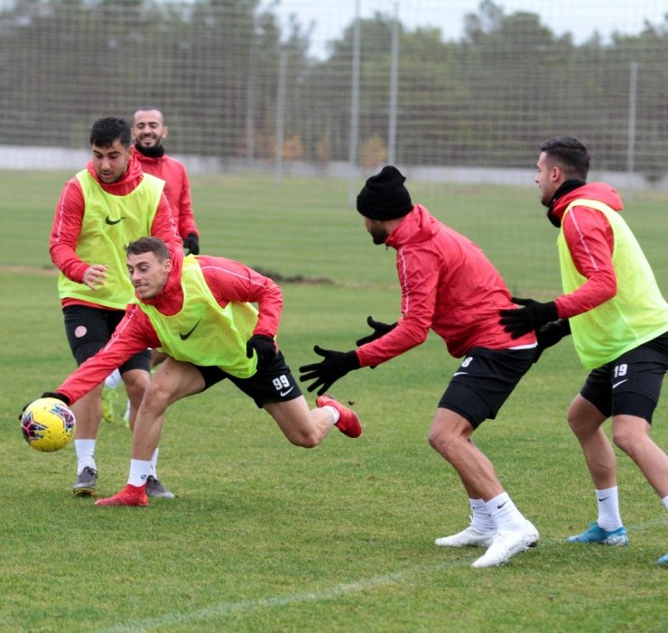 Antalyaspor Alanya’ya gitti