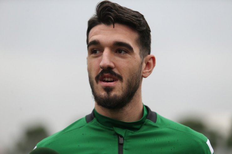 Ali Akman:"Bursaspor’da iyi işler yaparak Avrupa’ya gitmek istiyorum"