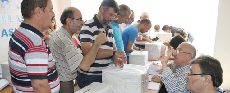 AK Partililer sandık başına gidiyor