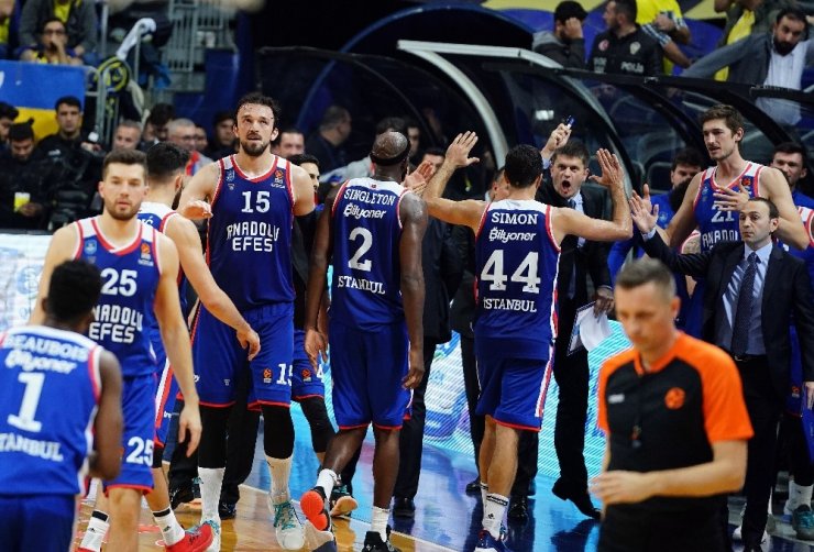 Son 10 maçta Efes, Fener’e karşı üstün