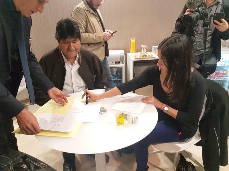 Arjantin, Morales’e sığınma hakkı verdi