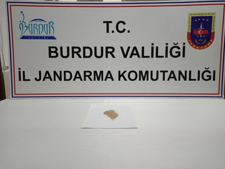 Burdur’da uyuşturucu operasyonu: 5 tutuklama