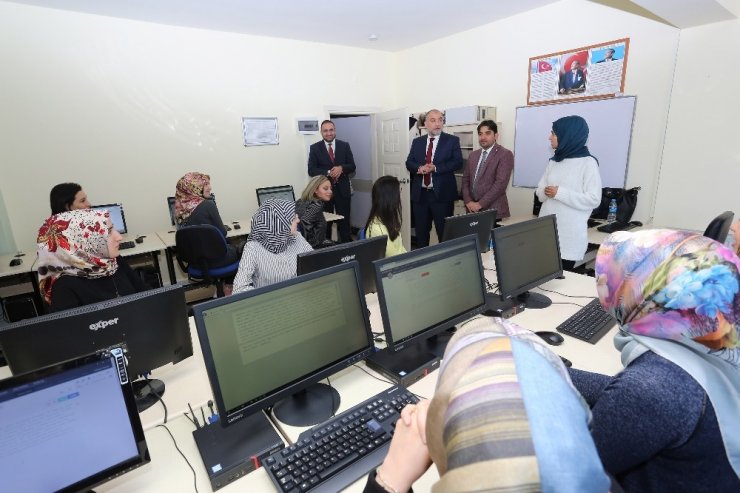 "Bir Kadının Hayatına Sen De Işık Ol"