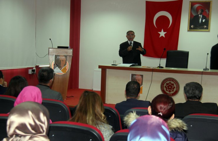 Hafik'te "Prof. Dr. Fuat Sezgin ve İlmi Hayatı" konulu konferans verildi