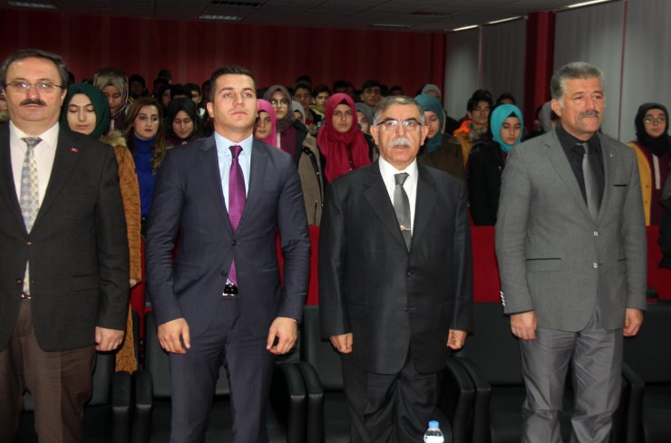 Hafik'te "Prof. Dr. Fuat Sezgin ve İlmi Hayatı" konulu konferans verildi