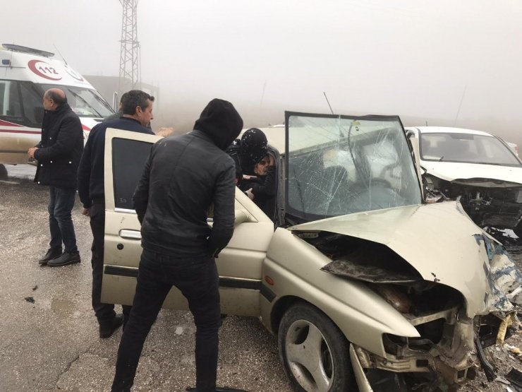 Hatay’da sis kazası: 4 yaralı