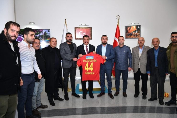 Taraftarlardan Gürkan’a teşekkür ziyareti